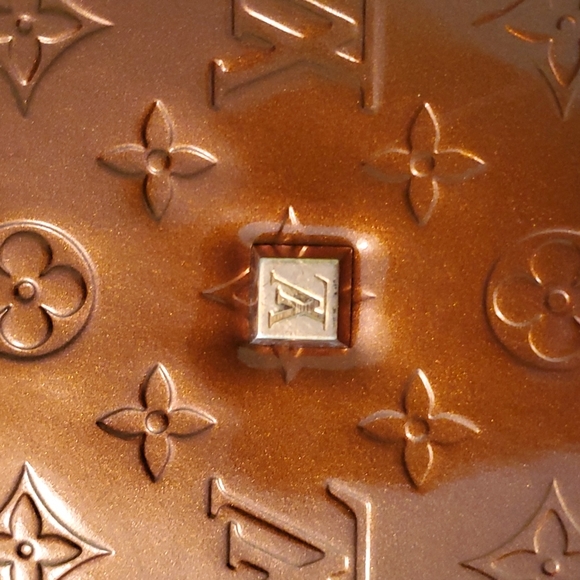 💥💥SOLD💥💥LV Bronze Tompkins Square Sachel - Picture 17 of 17